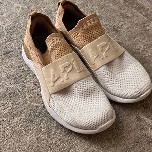 APL Techloom Bliss sneakers